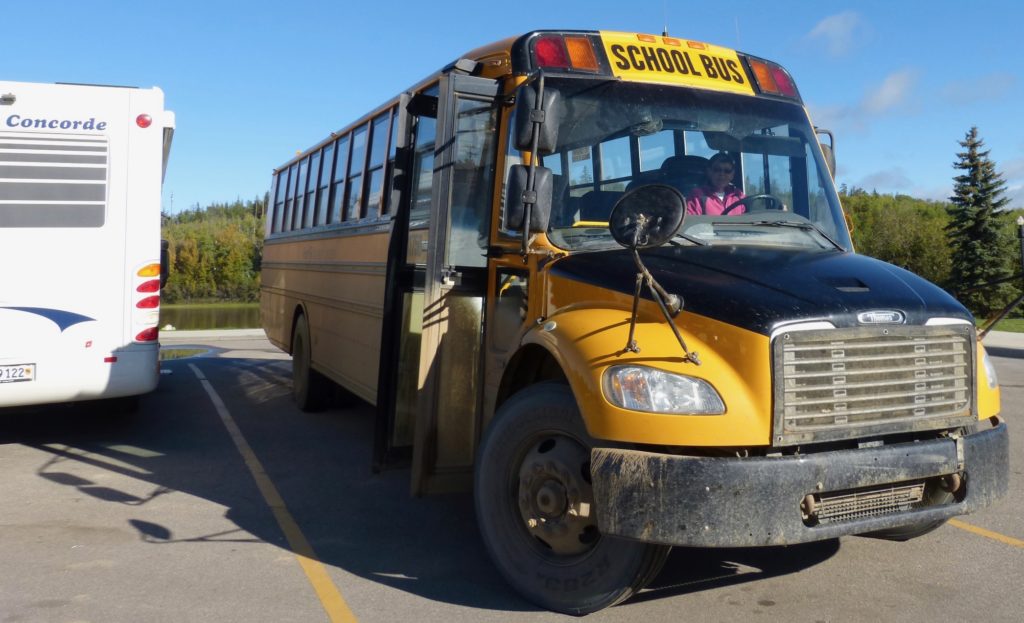 Athabasca_jetzt fährt sie noch Schulbus